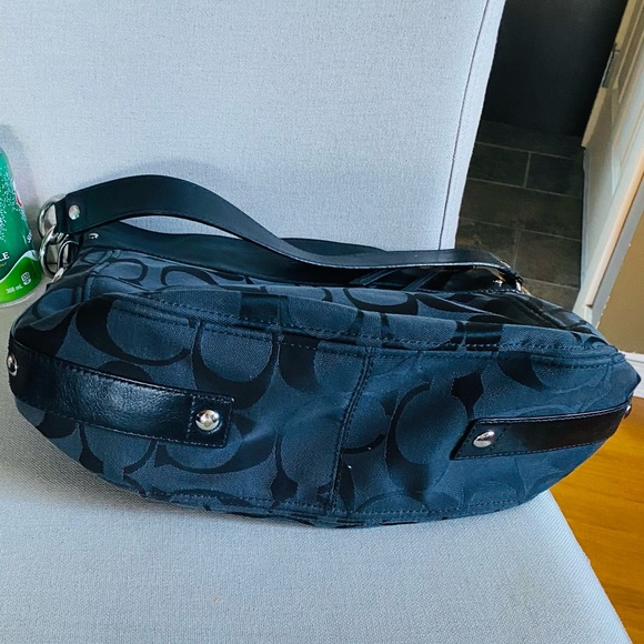 Coach hobo monogram purse - Picture 5 of 5